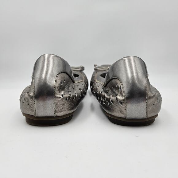 Vionic Womens 9.5 Spark Surin Perforated Ballet Flats Bow Gray Metallic - Picture 6 of 8